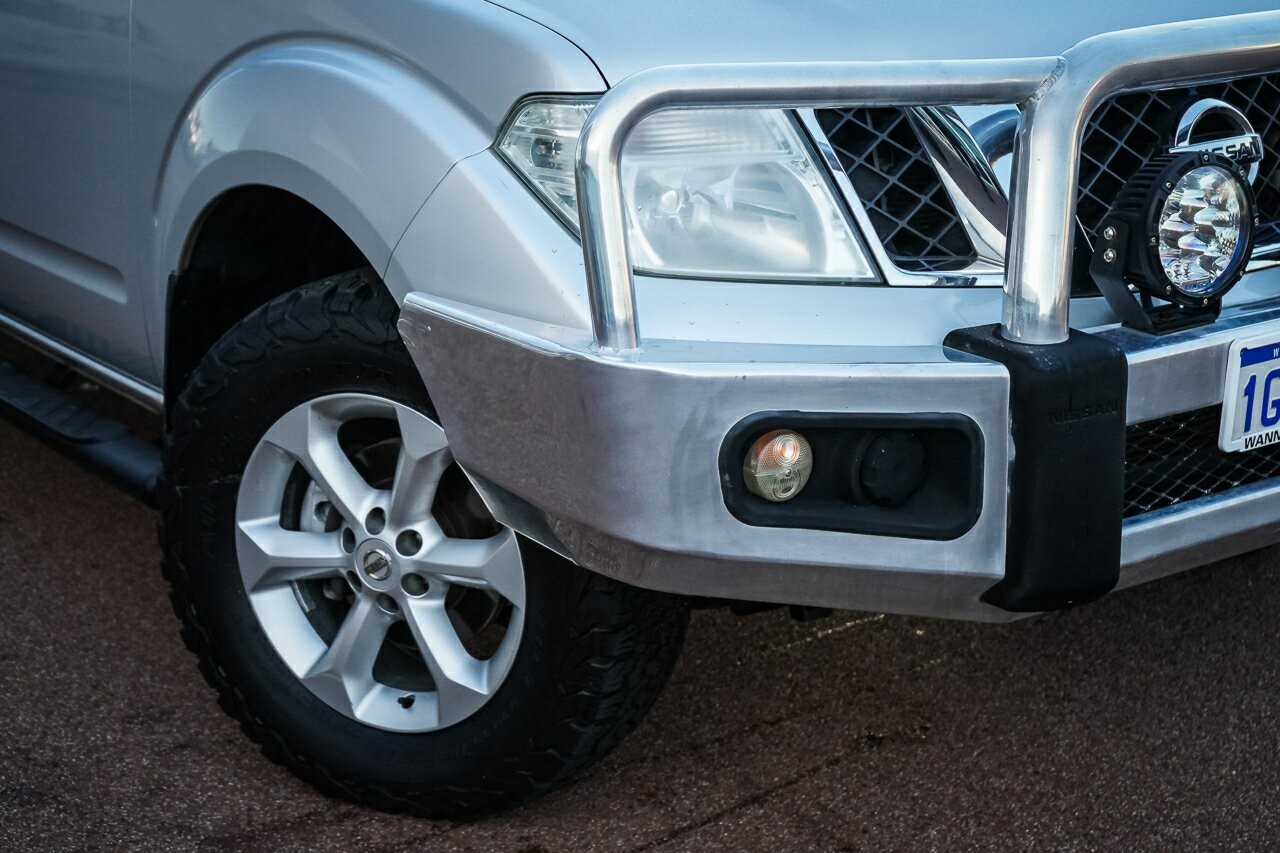 Nissan Navara image 2