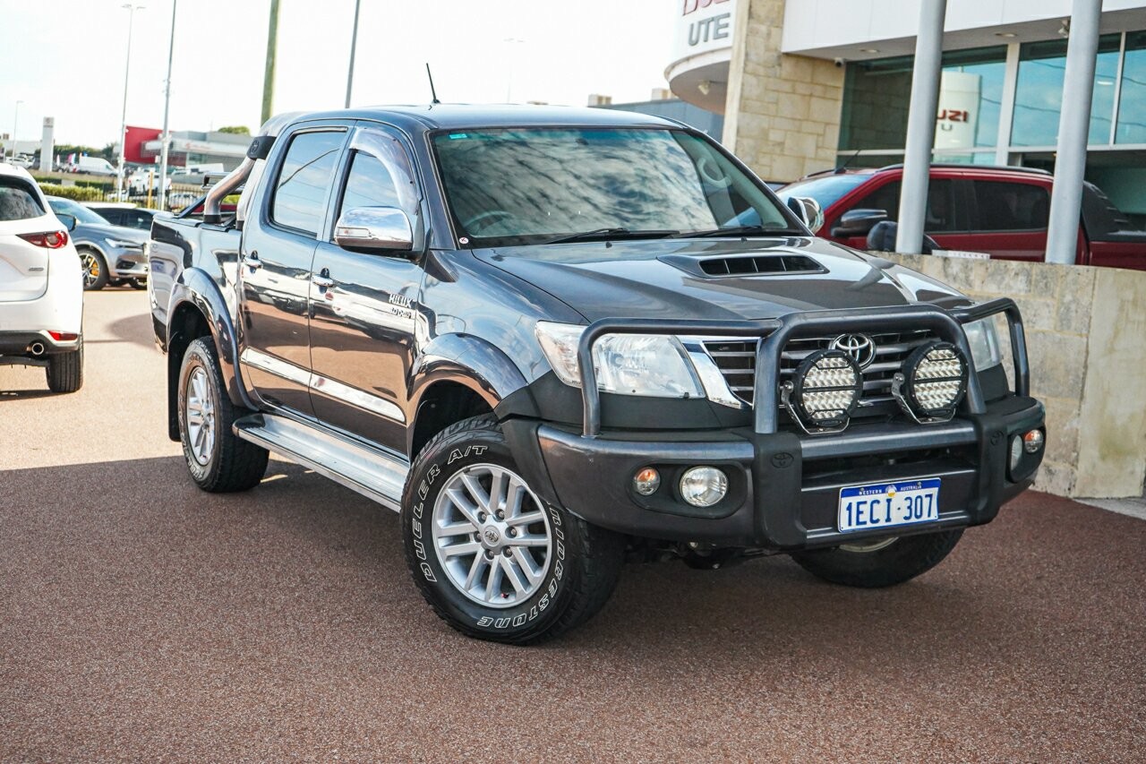 Toyota Hilux image 1