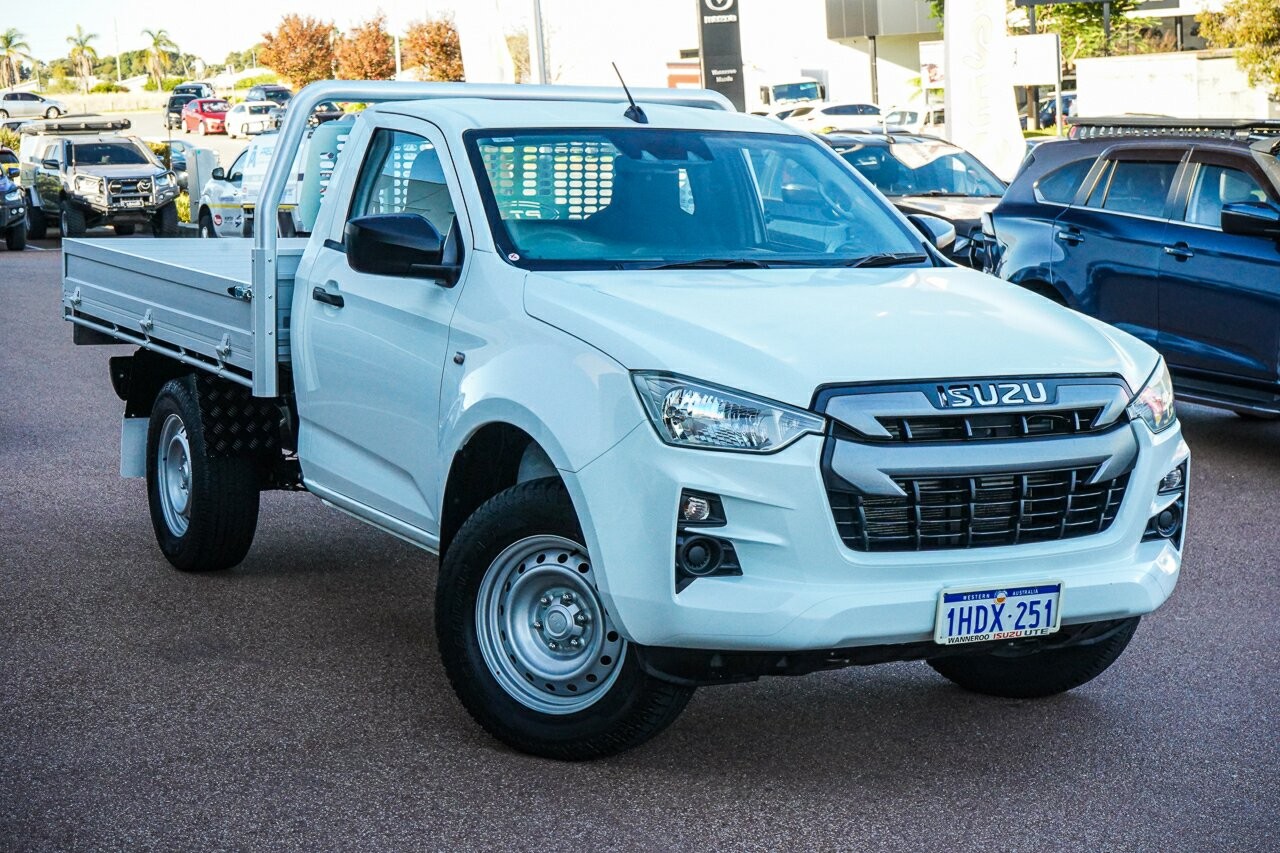 Isuzu D-max image 1