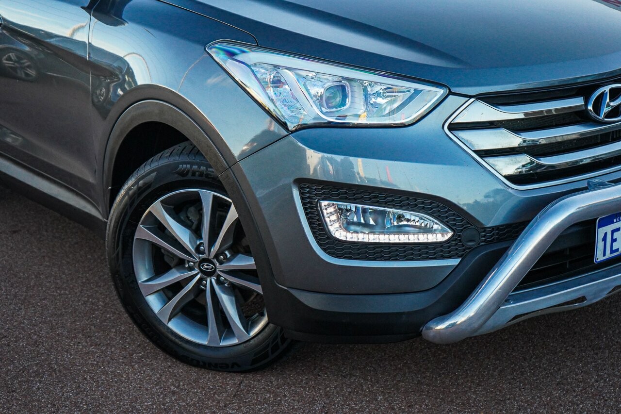 Hyundai Santa Fe image 2