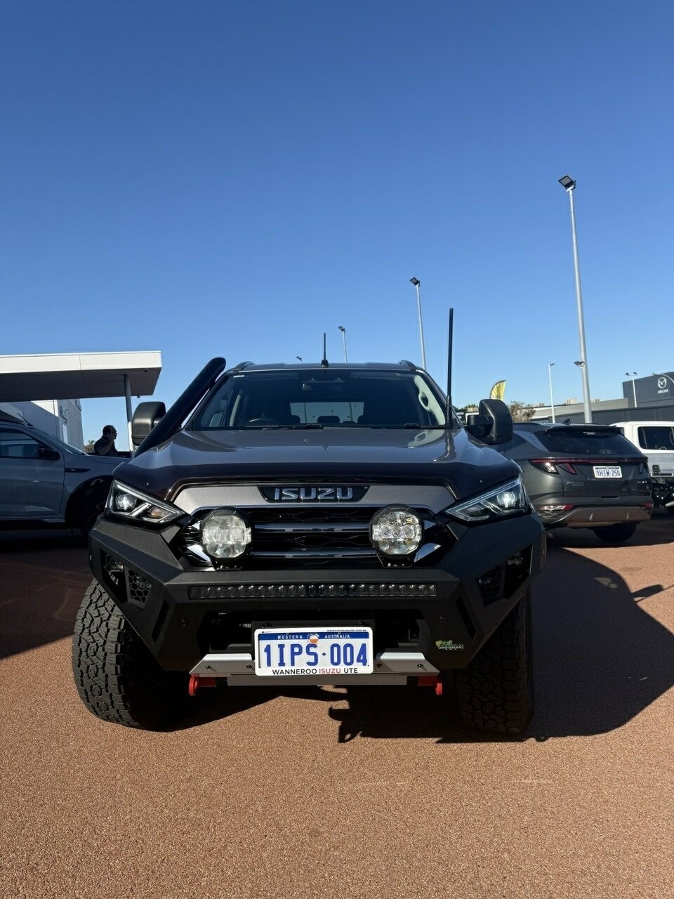 Isuzu Mu-x image 2