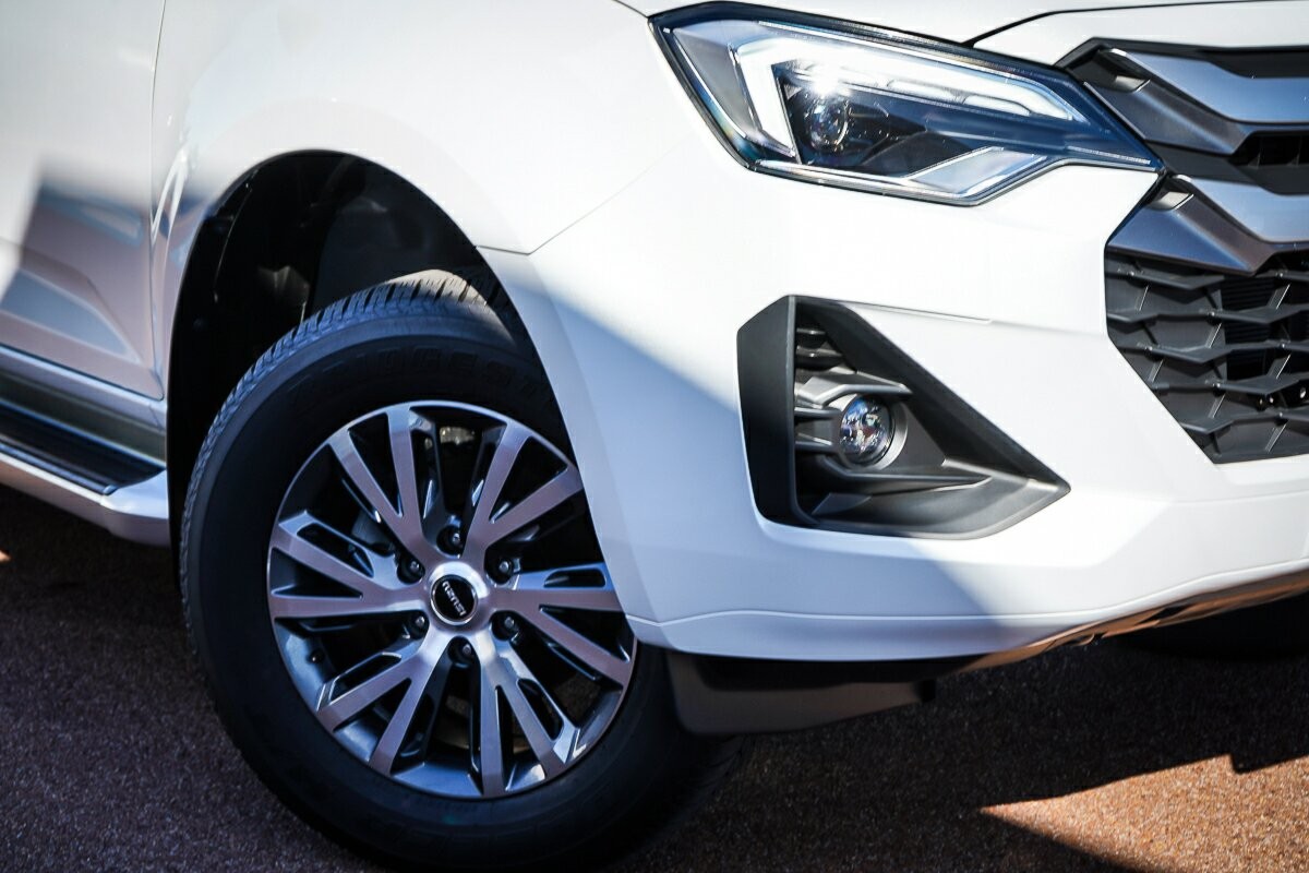 Isuzu D-max image 2
