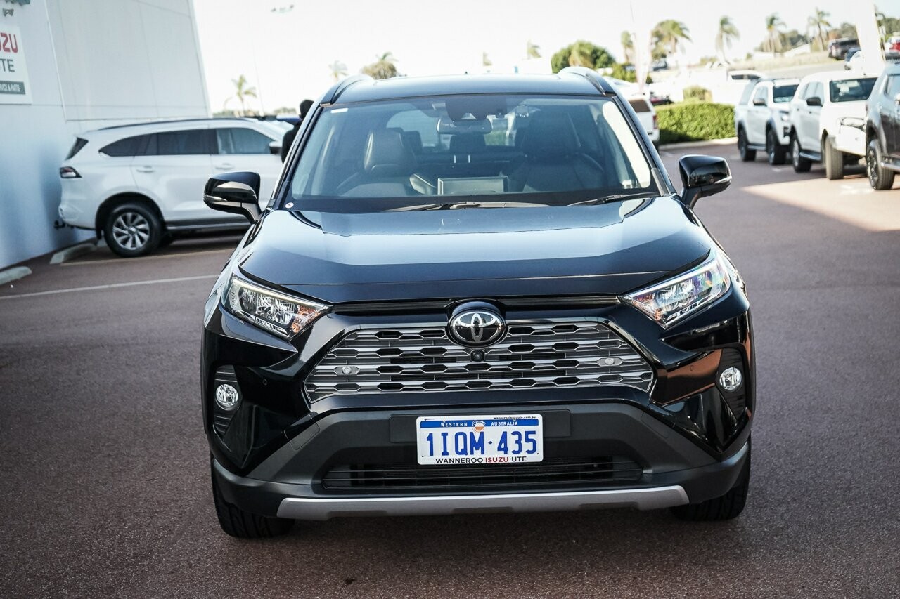 Toyota Rav4 image 3