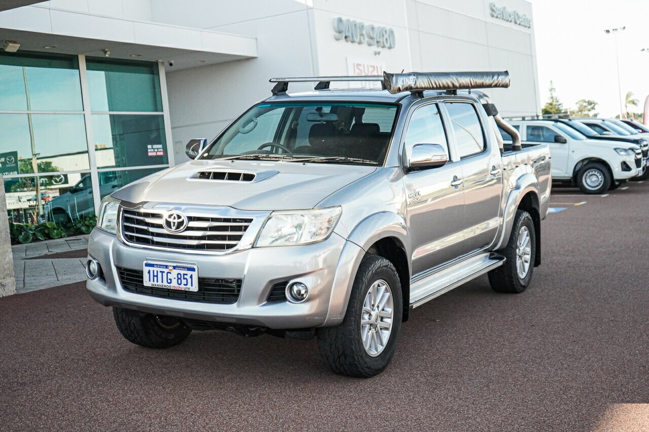 Toyota Hilux image 4