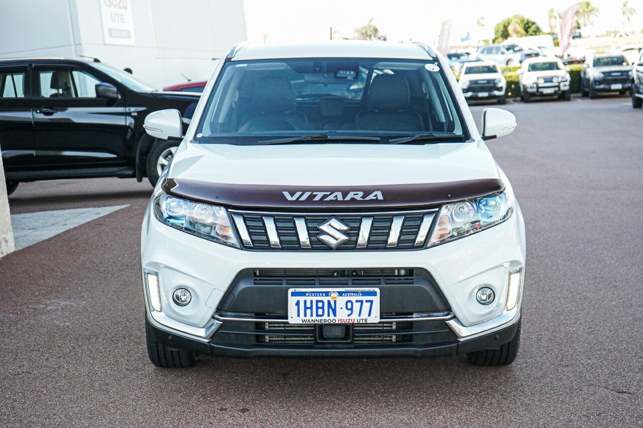 Suzuki Vitara image 3