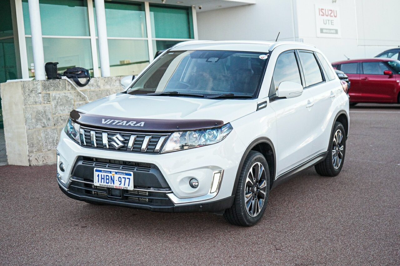 Suzuki Vitara image 4