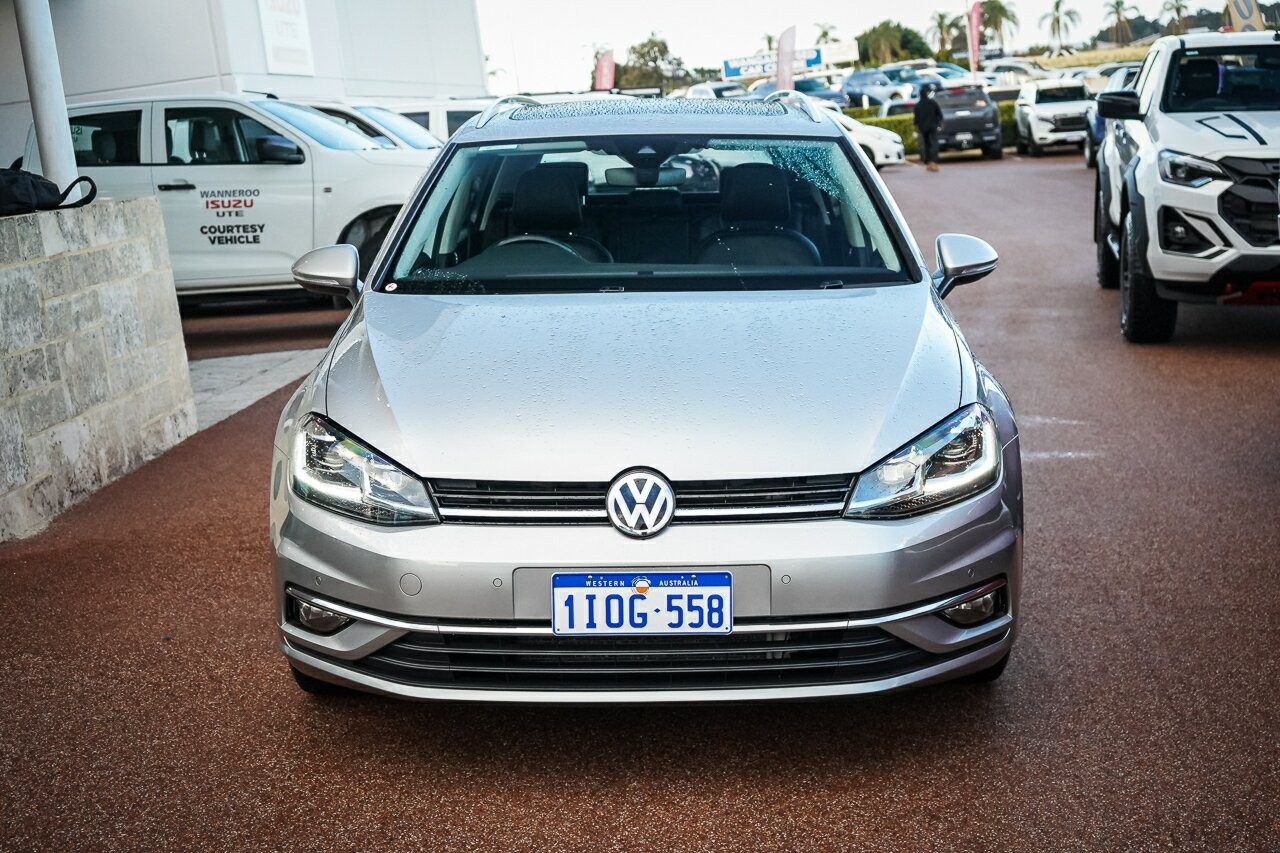 Volkswagen Golf image 3