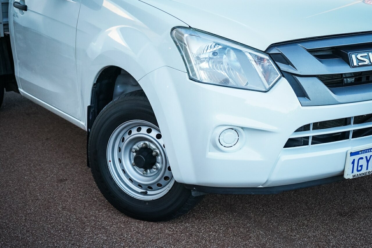 Isuzu D-max image 2