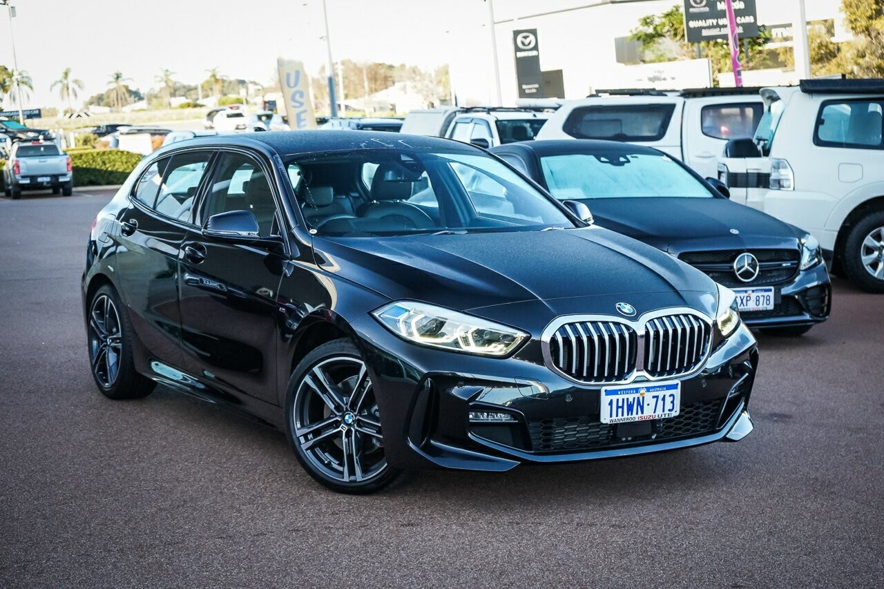 BMW 1 Series image 1