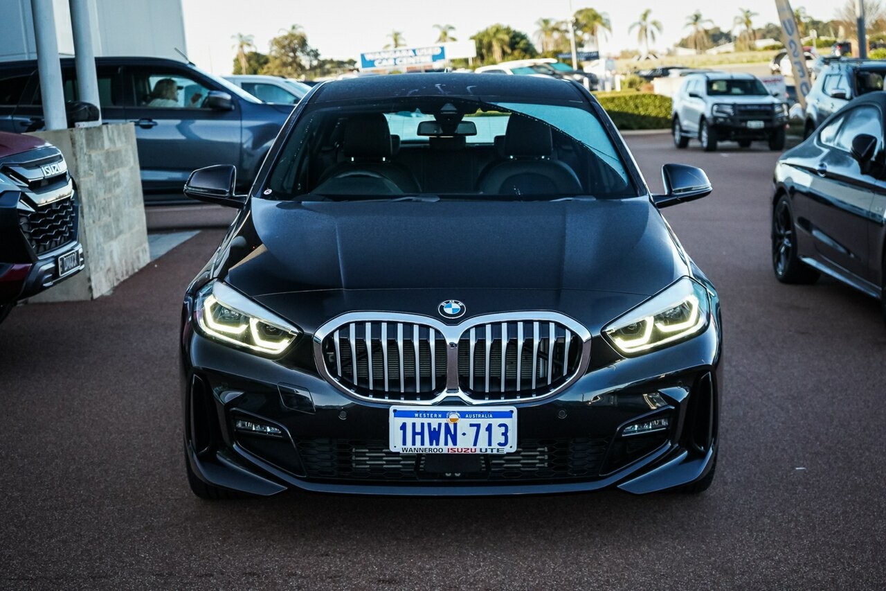 BMW 1 Series image 3