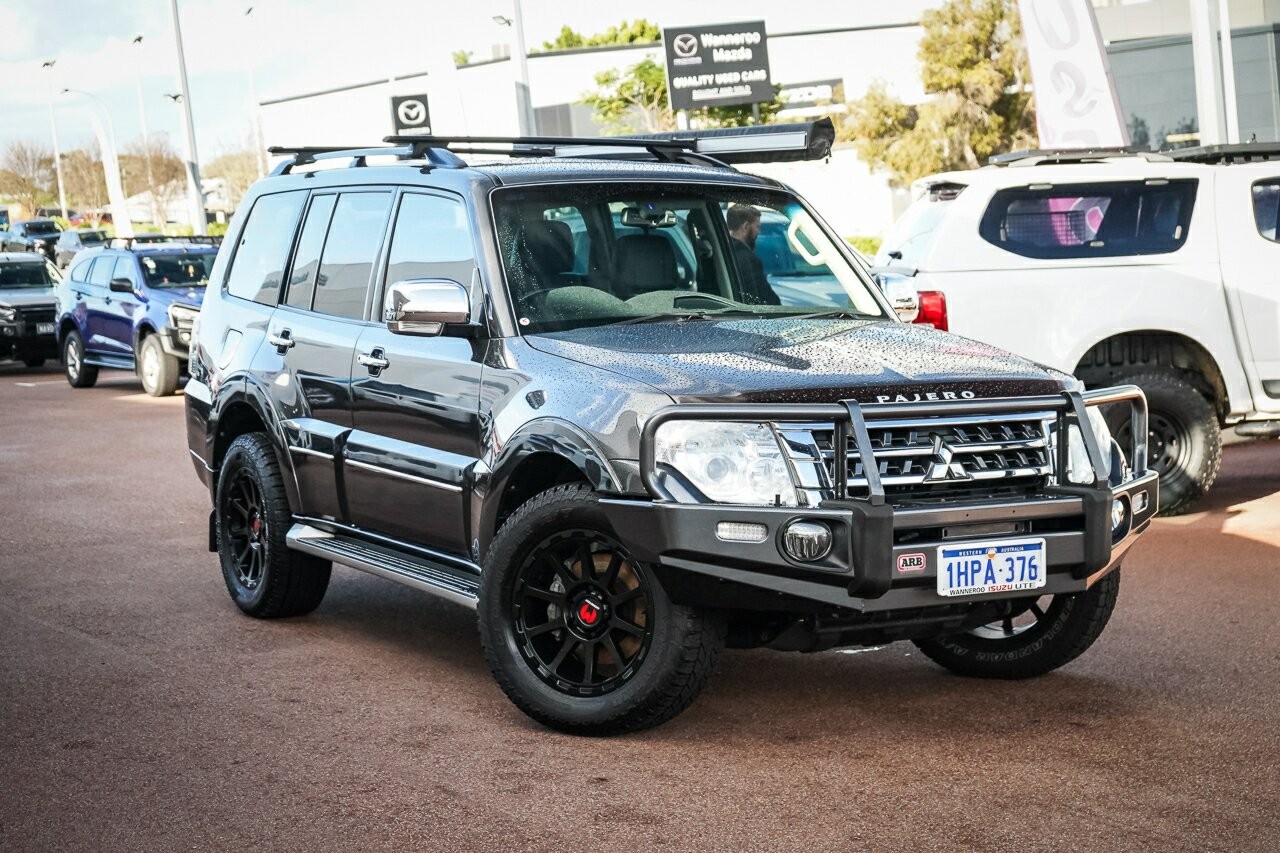 Mitsubishi Pajero image 1