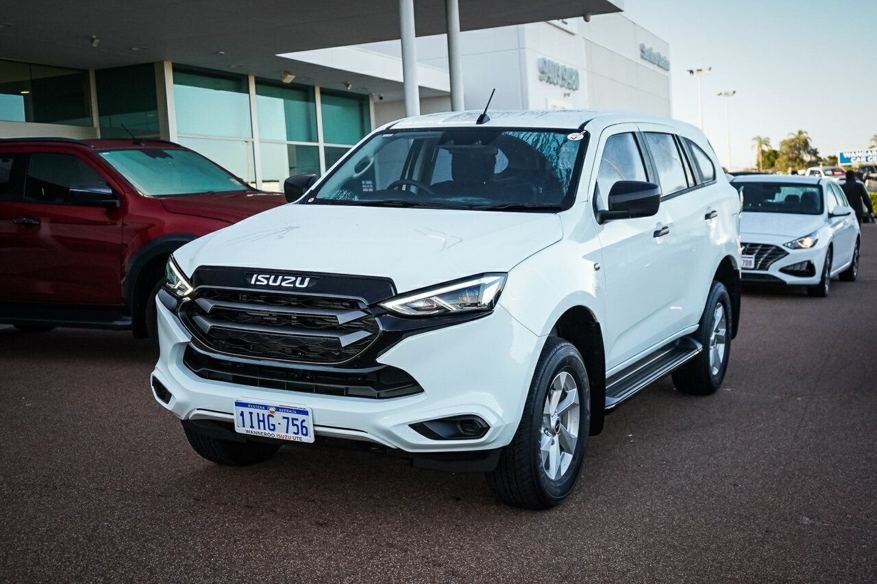 Isuzu Mu-x image 4