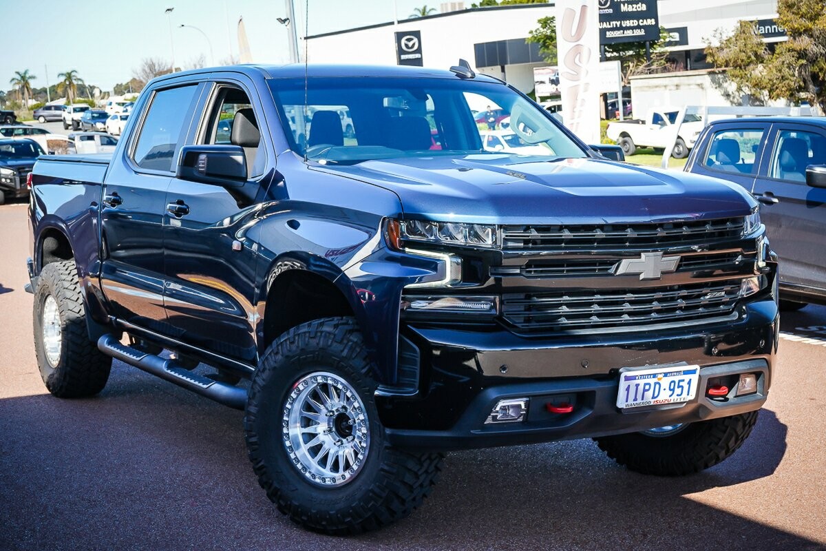 Chevrolet Silverado image 1