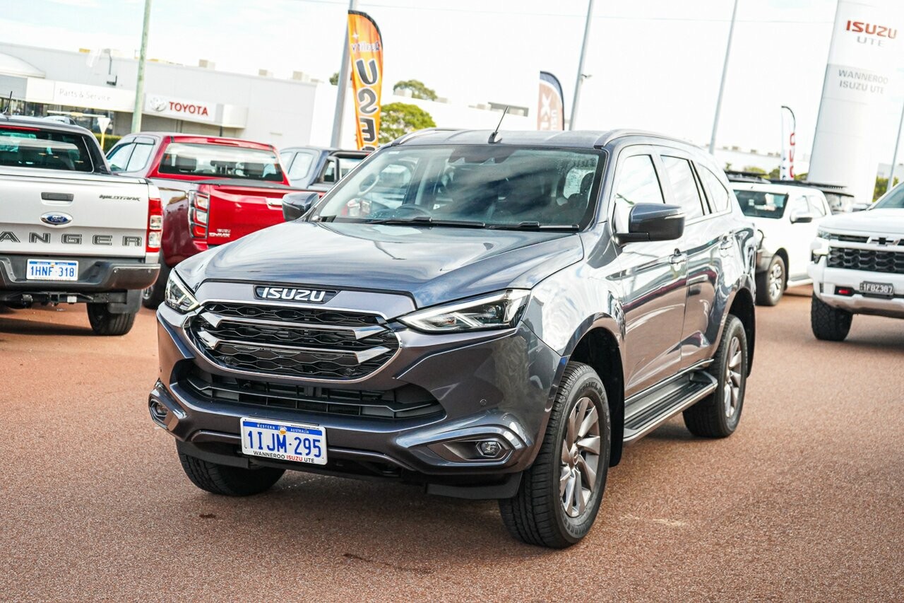 Isuzu Mu-x image 4