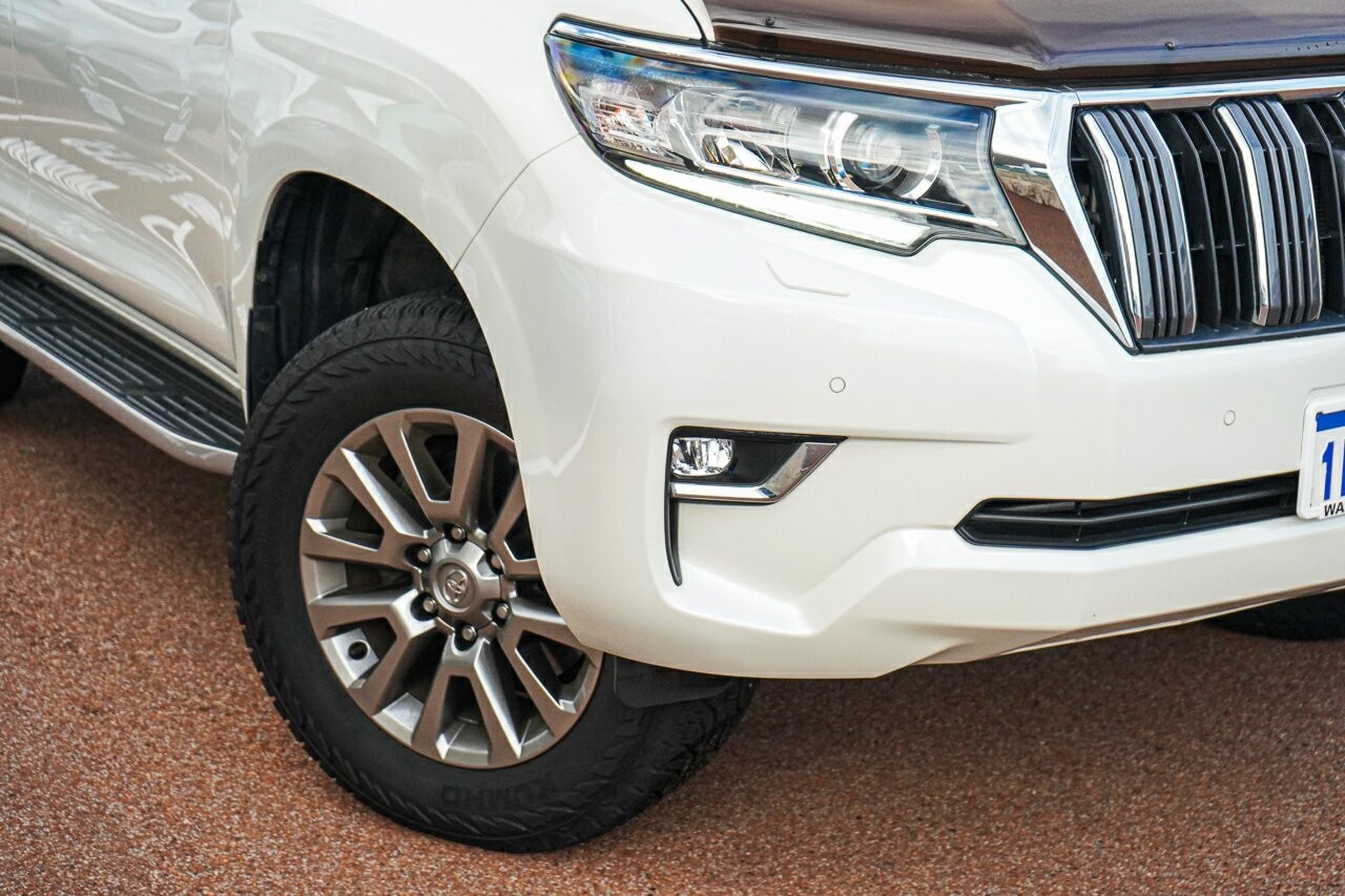 Toyota Landcruiser Prado image 2
