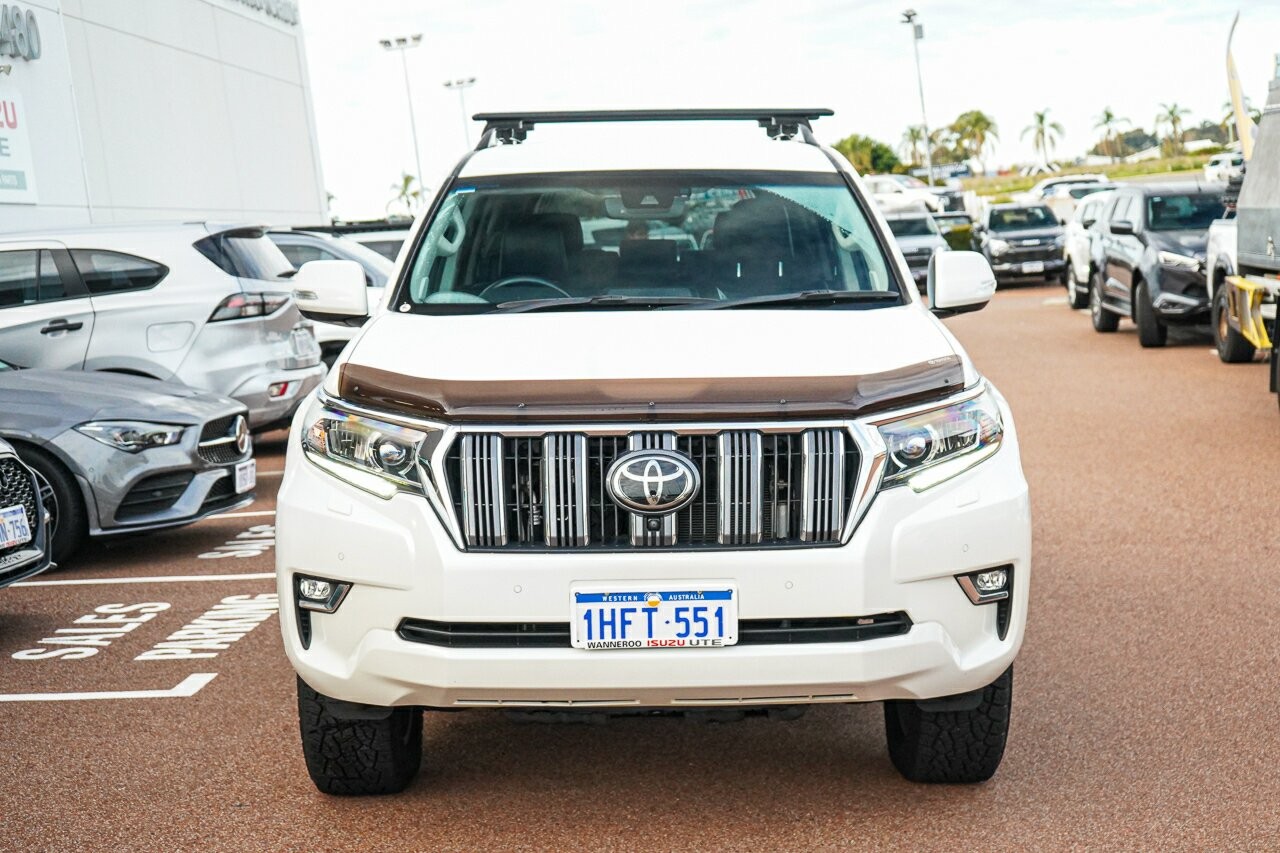 Toyota Landcruiser Prado image 3