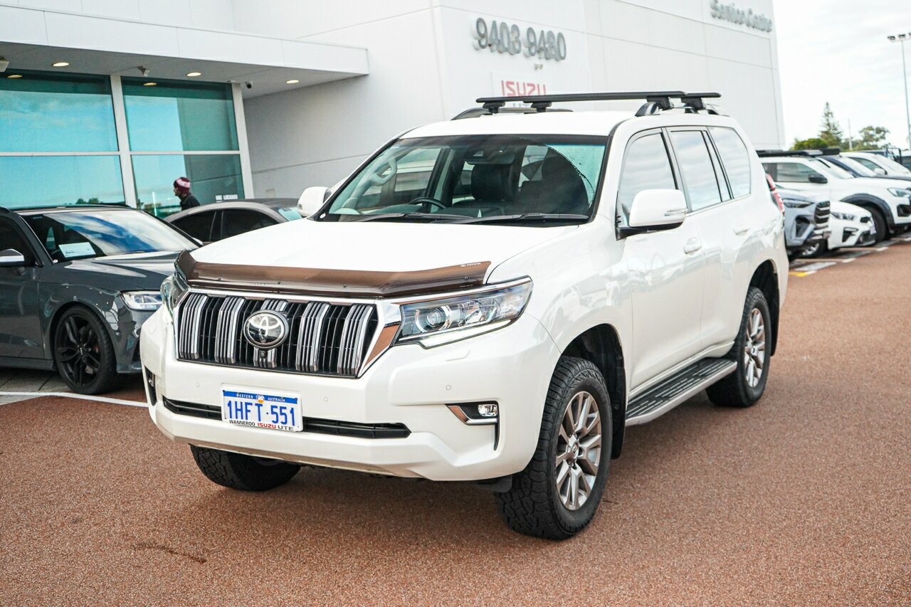 Toyota Landcruiser Prado image 4