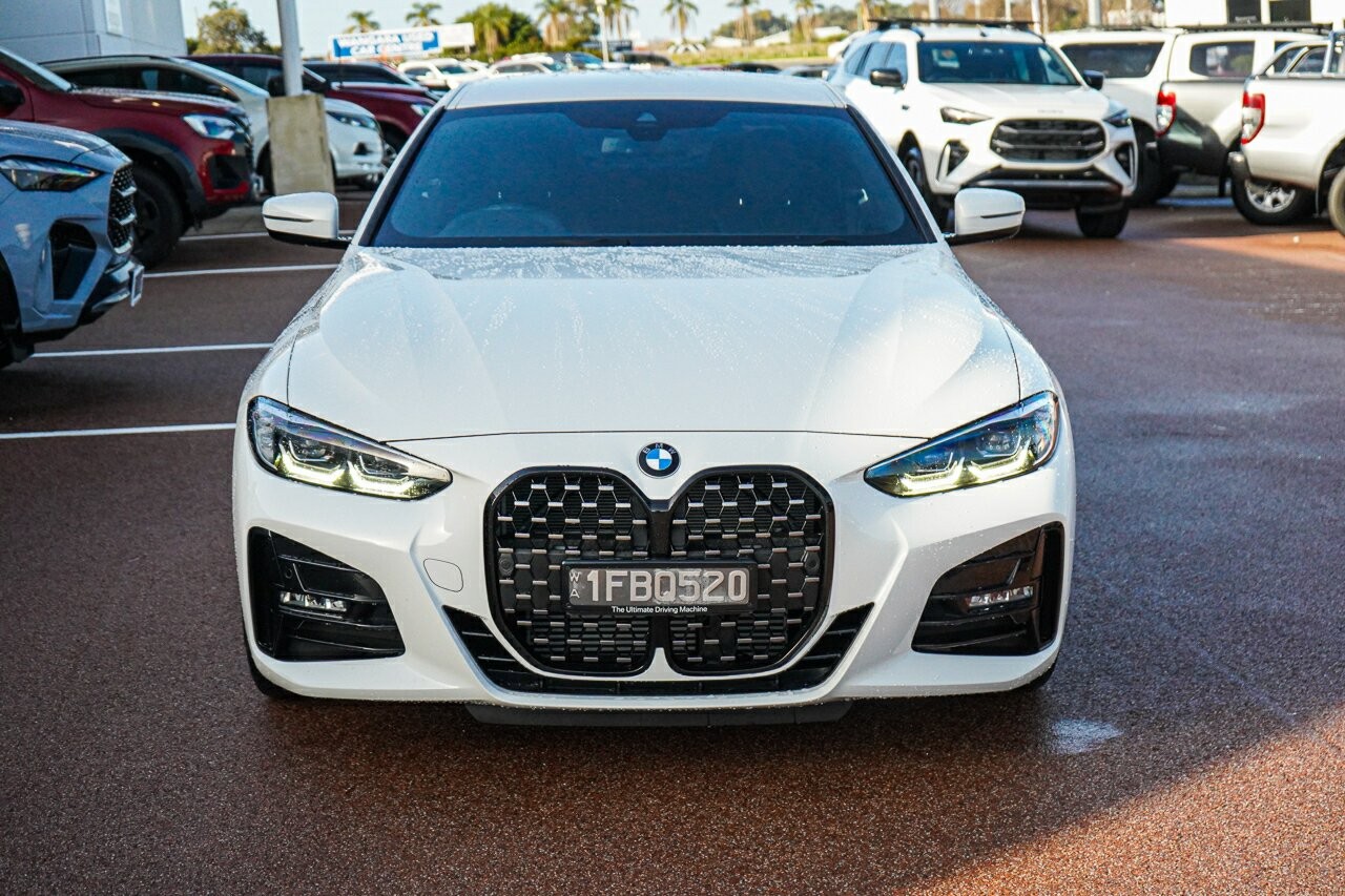 BMW 4 Series image 3
