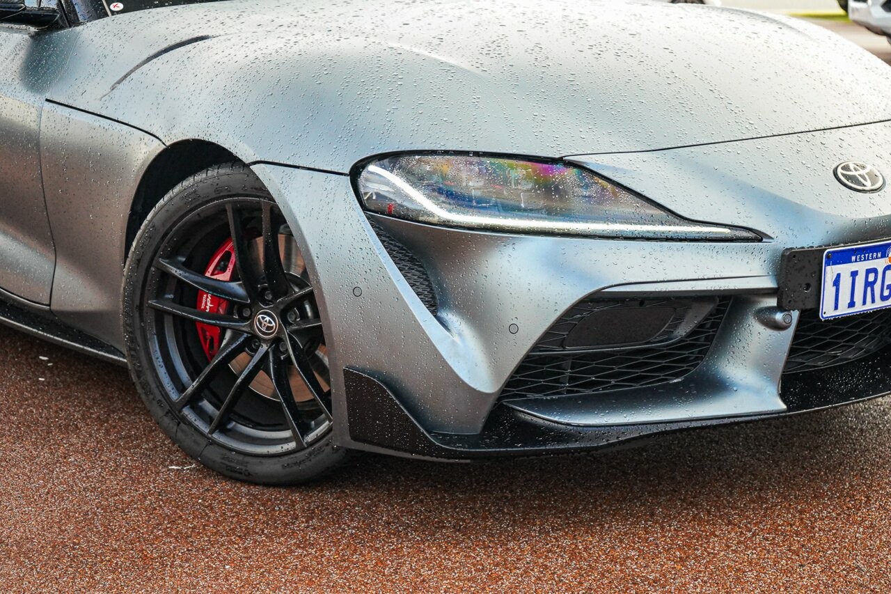 Toyota Supra image 2