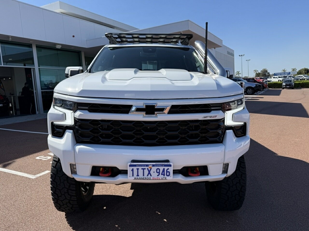 Chevrolet Silverado image 3