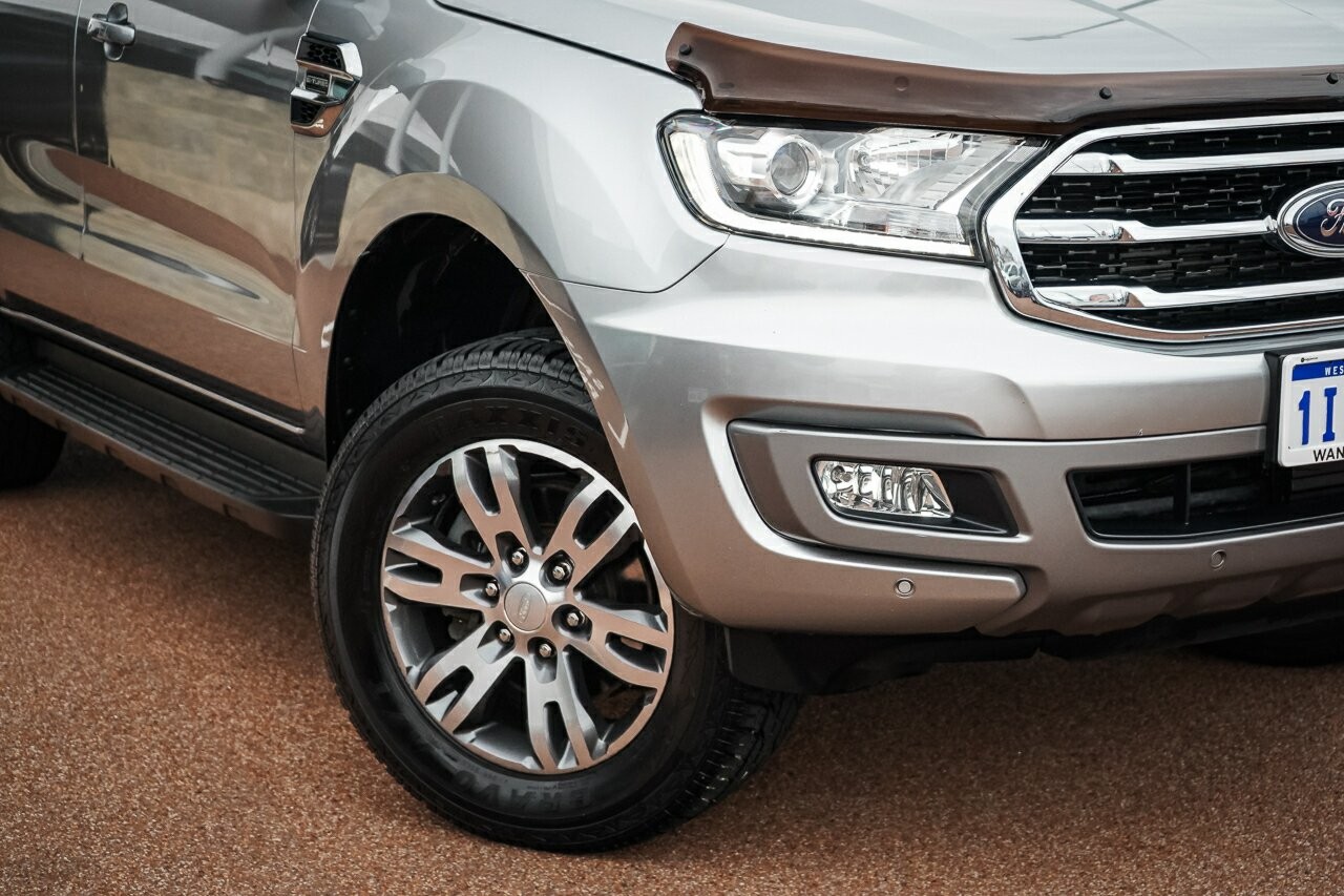Ford Everest image 2