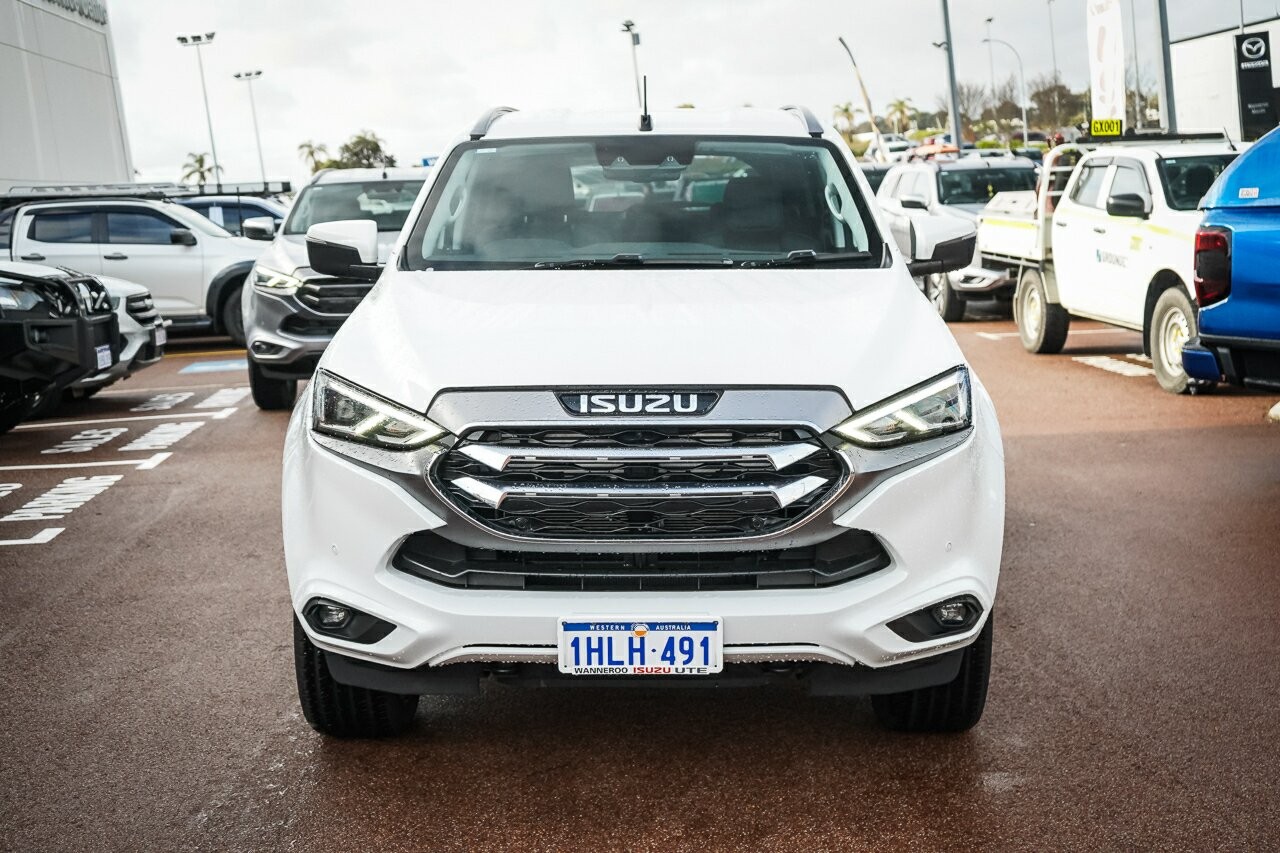 Isuzu Mu-x image 3