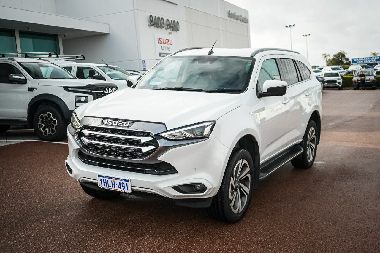 Isuzu Mu-x image 4