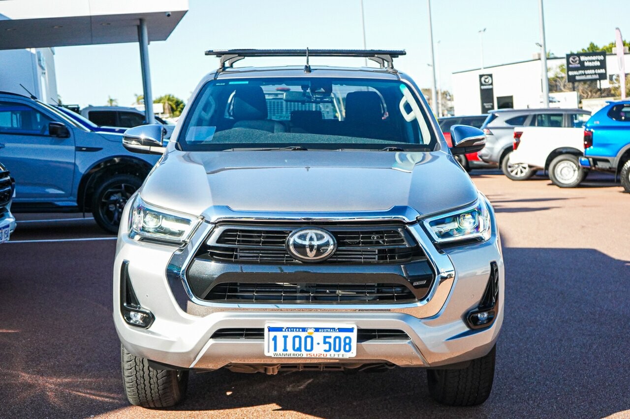 Toyota Hilux image 3