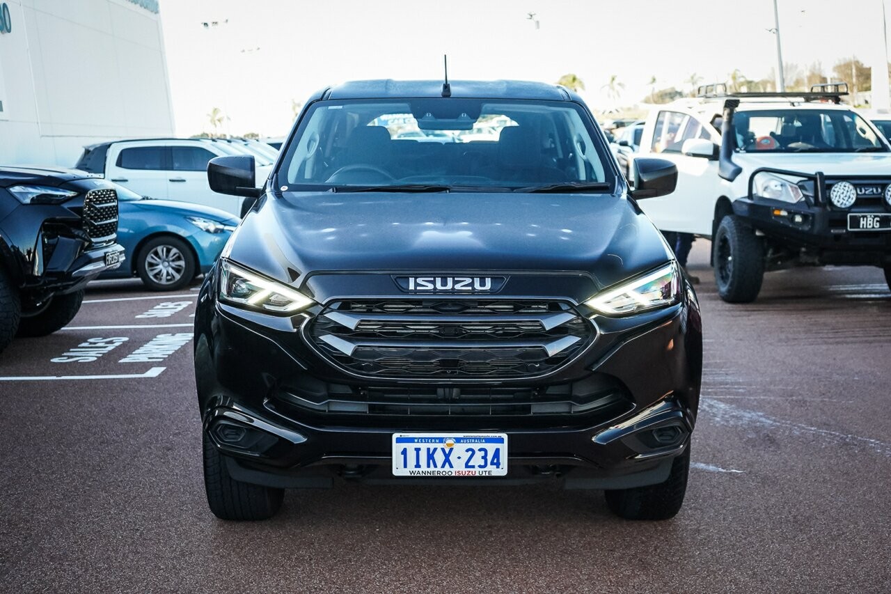 Isuzu Mu-x image 3