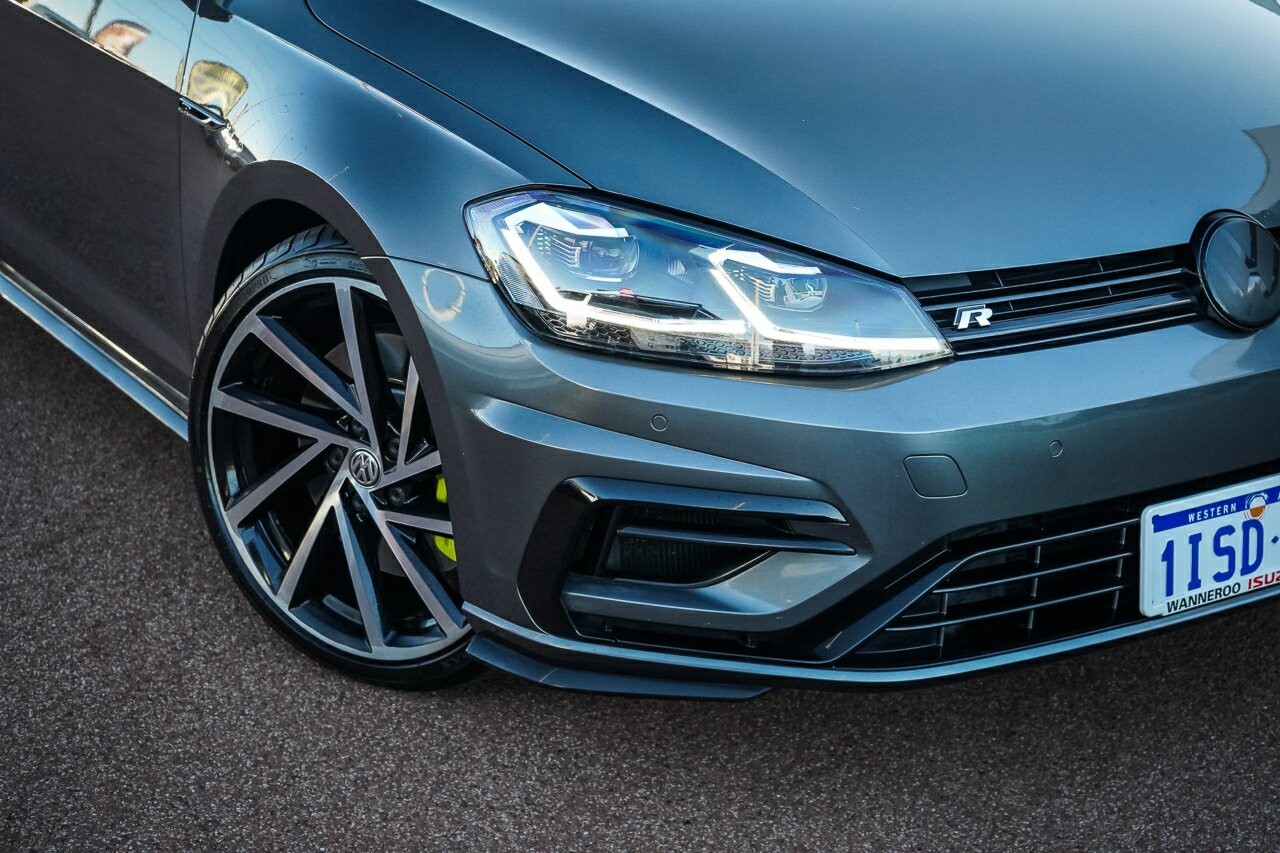 Volkswagen Golf image 2