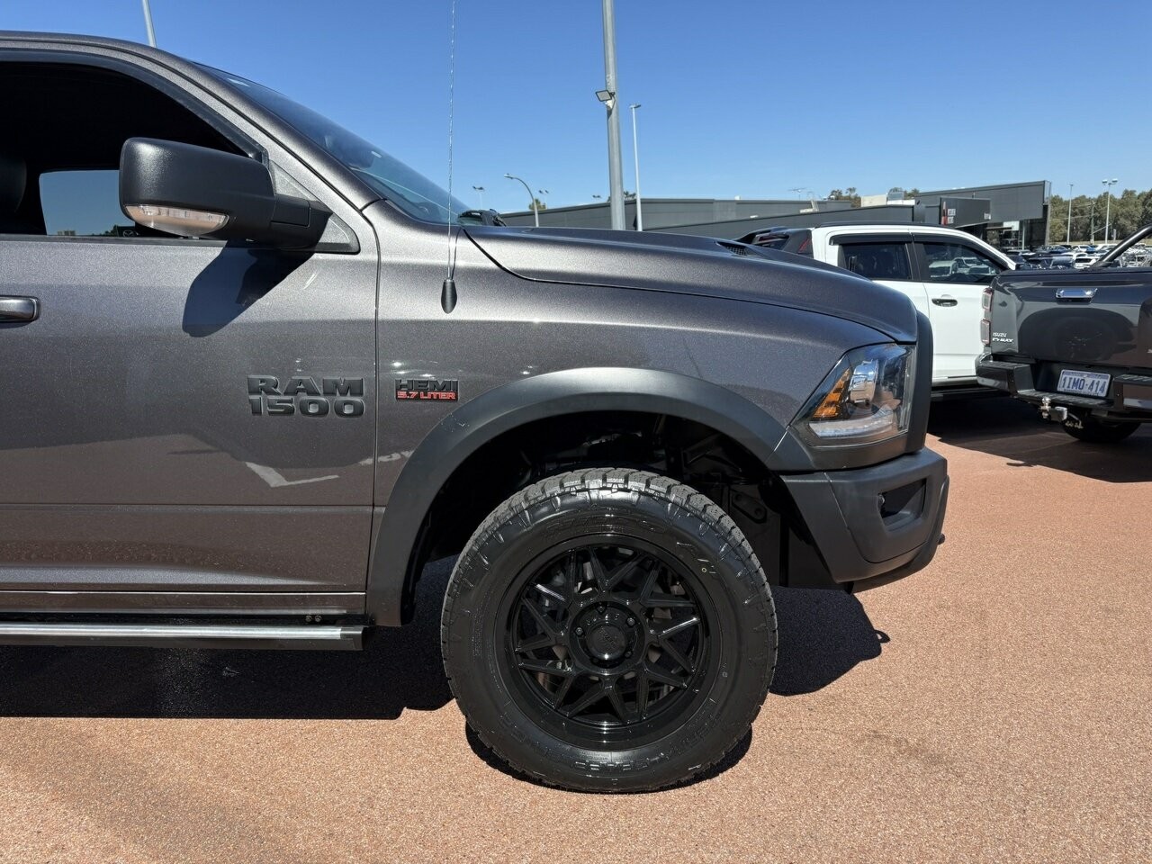 Ram 1500 image 2
