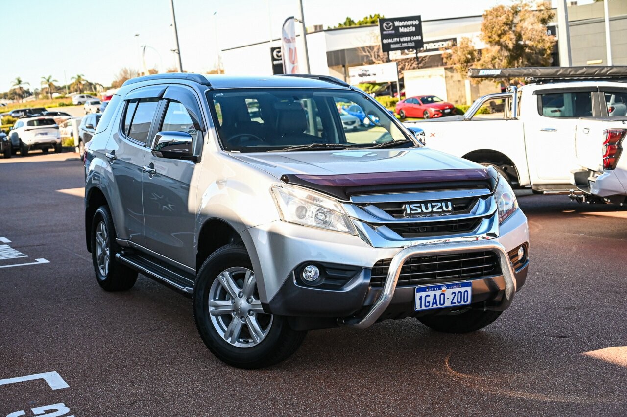 Isuzu Mu-x image 1