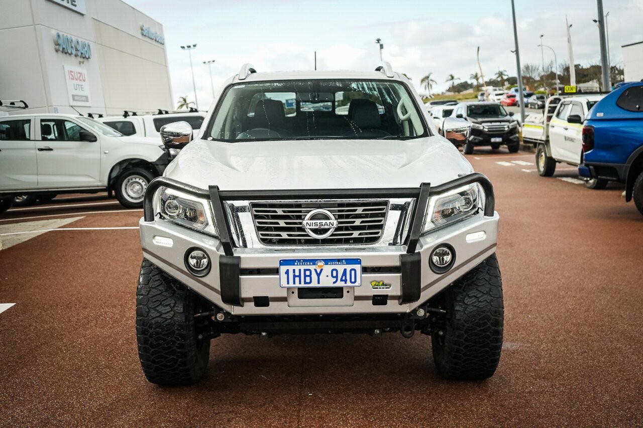 Nissan Navara image 3
