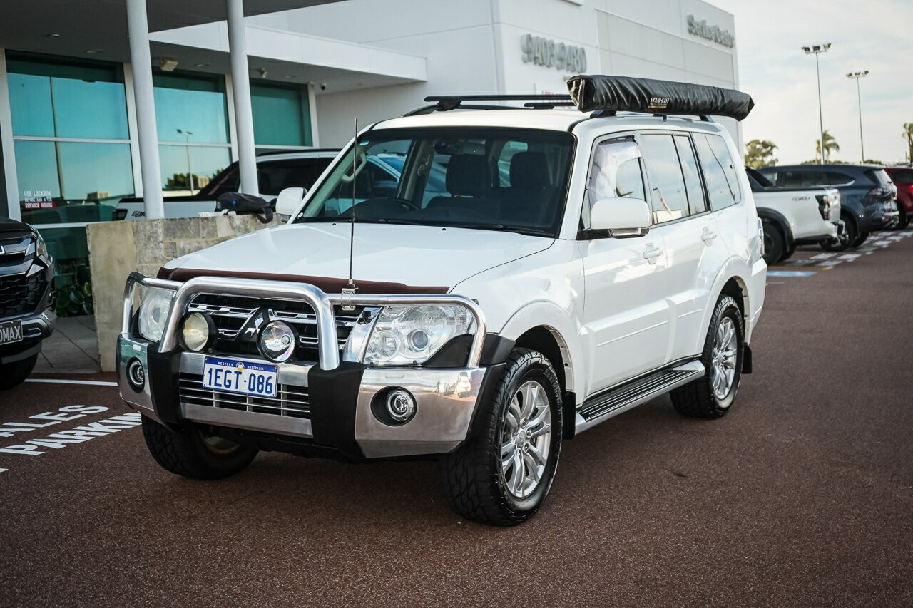 Mitsubishi Pajero image 4