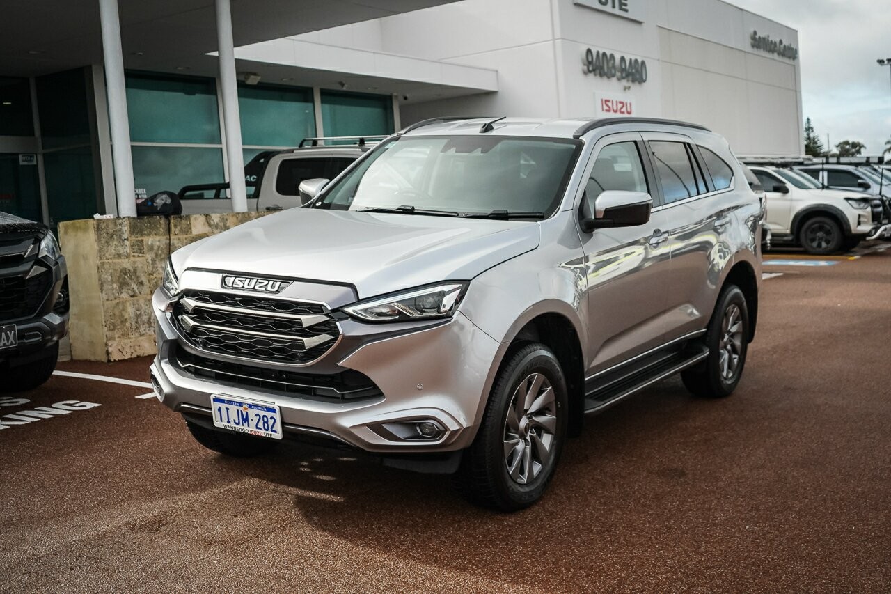 Isuzu Mu-x image 4