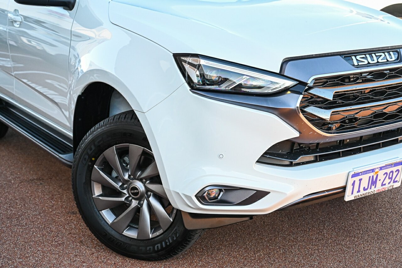 Isuzu Mu-x image 2