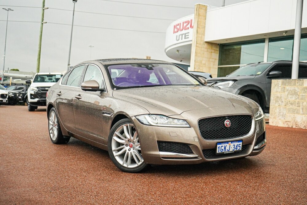 Jaguar Xf image 1