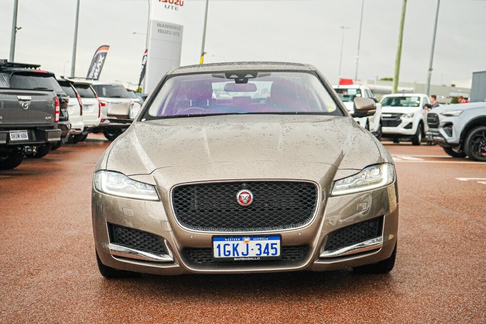 Jaguar Xf image 3