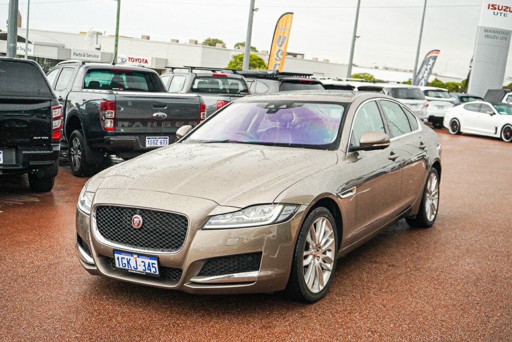 Jaguar Xf image 4