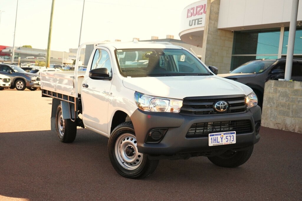 Toyota Hilux image 1