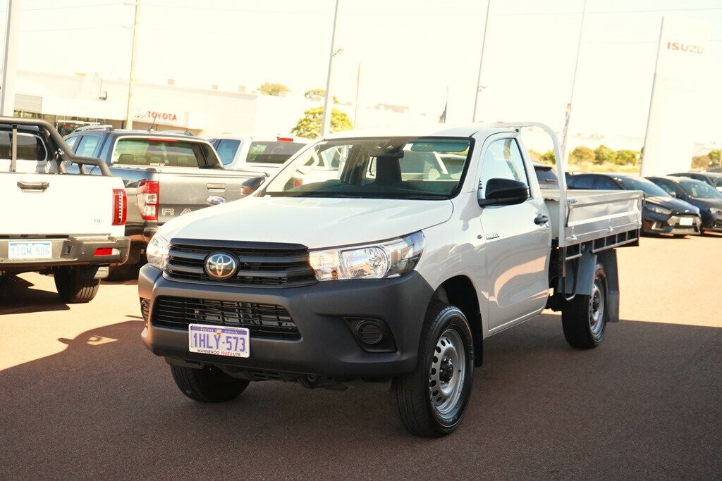 Toyota Hilux image 4