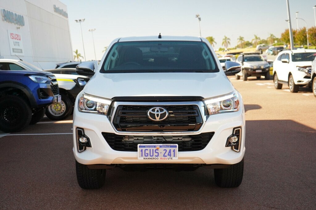 Toyota Hilux image 3