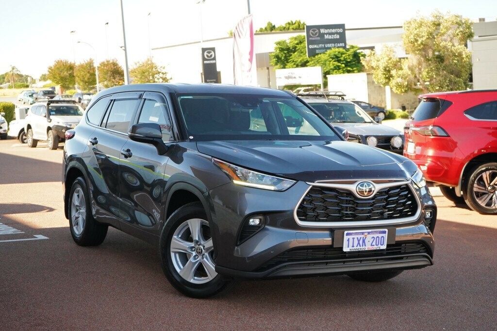 Toyota Kluger image 1