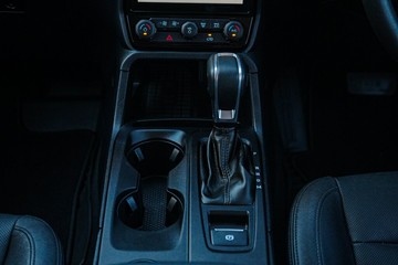 https://vehicle-cdn.autoleague.cloud/4103_21009776_14.jpg