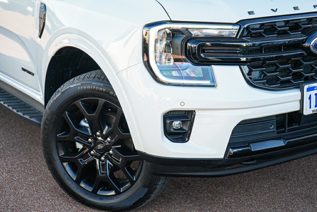 Ford Everest image 2