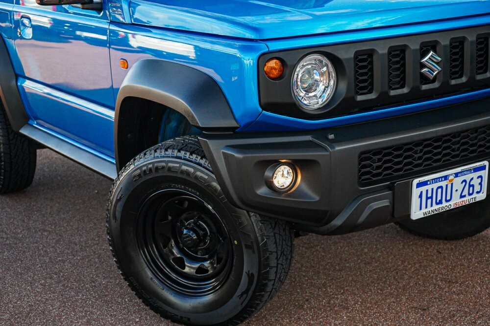 Suzuki Jimny image 2
