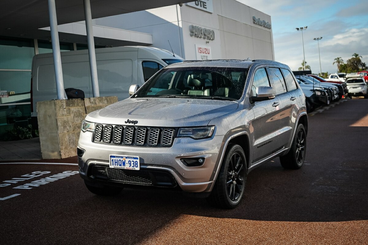 Jeep Grand Cherokee image 4