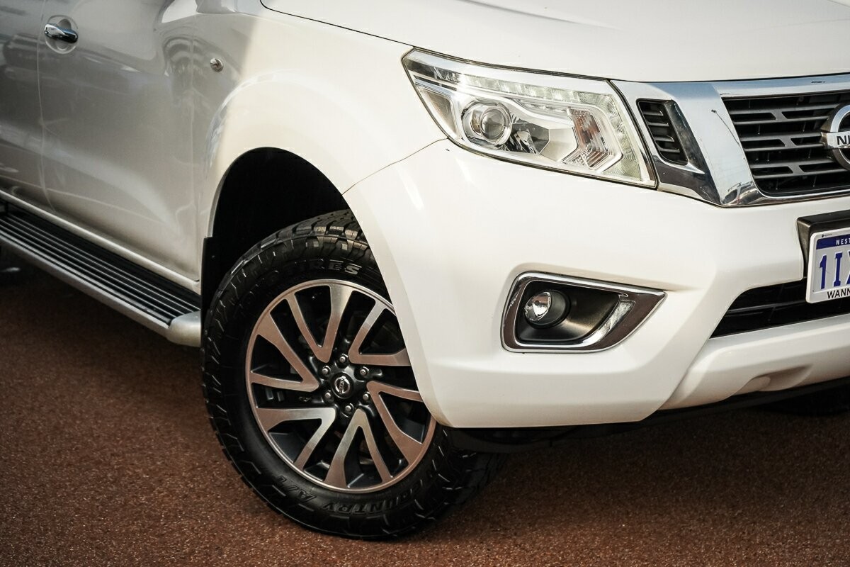 Nissan Navara image 2