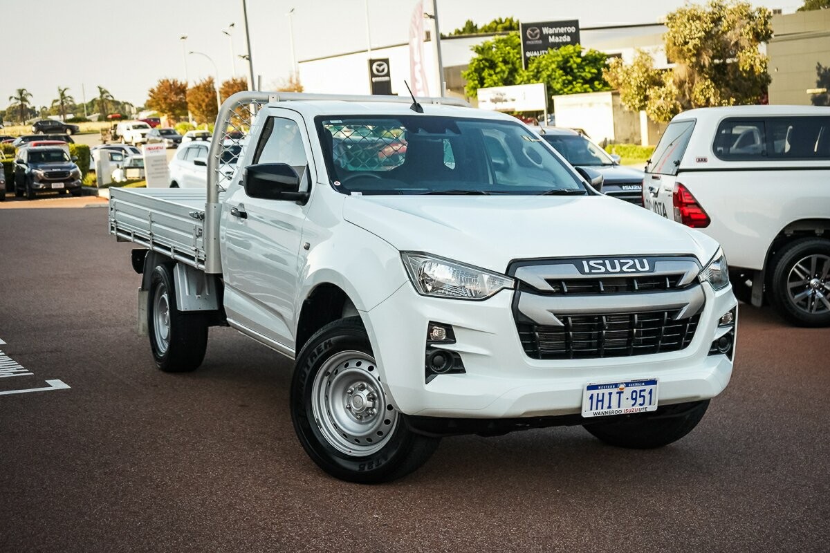 Isuzu D-max image 1