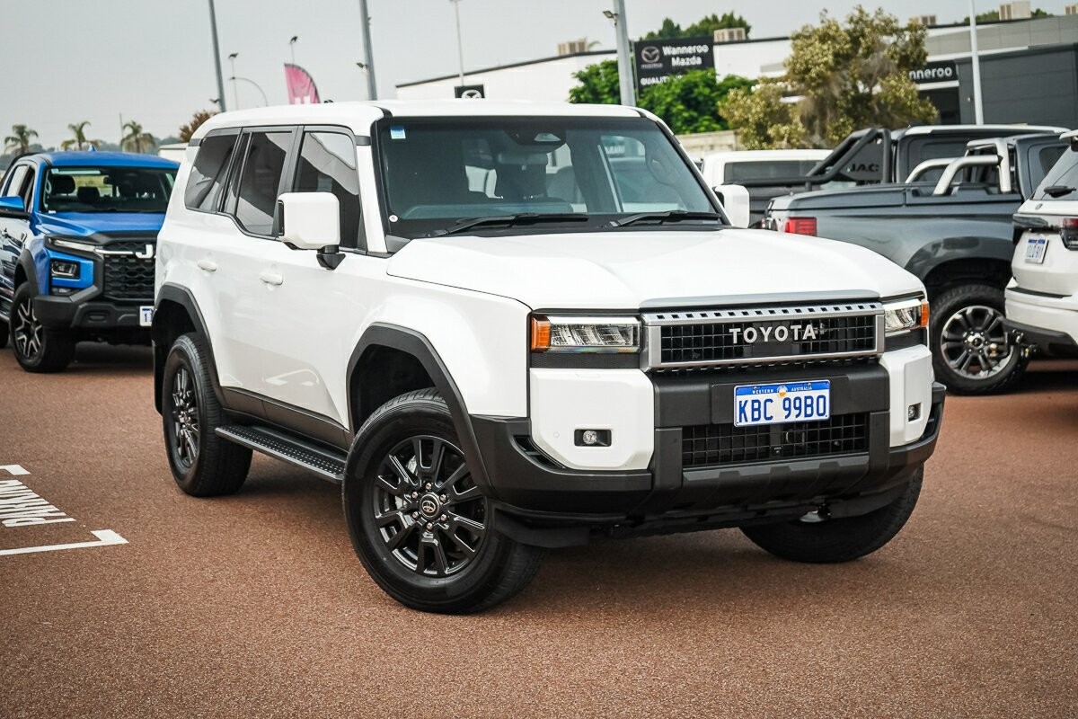 Toyota Landcruiser Prado image 1